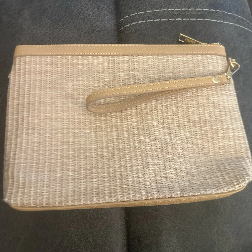 Nanette Lepore Woven Tan and Cream Wristlet  11x7.5x2” - Picture 3 of 5
